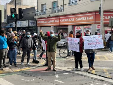 Vendedores ilegales realizan protesta en Curicó y acusan “quitadas fantasmas” de fiscalizadores