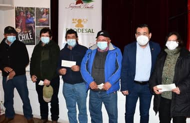 Más de 130 agricultores de Sagrada Familia recibieron recursos del programa “Siembra Por Chile”