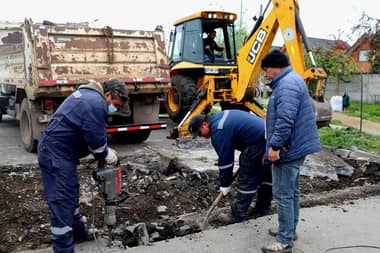 Villa Conavicoop: Reparan rejilla en calle Piloto Marcelo Oxilia
