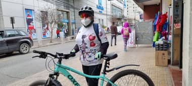 La mujer que dejó su automóvil para subirse a la bicicleta: “Mi doctor me felicitó”