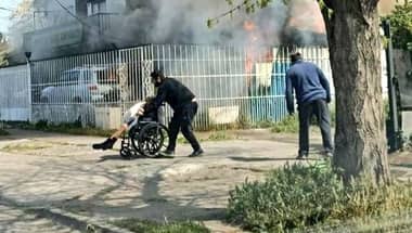 Dos fallecidos deja incendio en hogar de ancianos en Macul