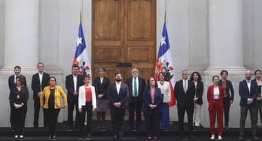Presidente Boric concretó cambio de gabinete en seis ministerios