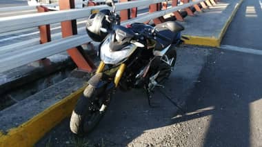 Buscan a conductora que dejó grave a funcionario municipal de Molina