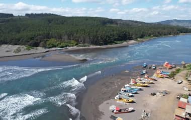 Alcalde de Vichuquén llama a Obras Portuarias a cerrar boca de Llico para evitar contaminación del lago
