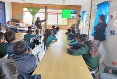 Realizan charla con escolares de Boyeruca sobre la conservación de humedales