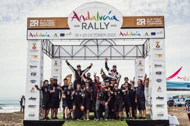 Chaleco López se tituló campeón del mundo de rally cross country del categoría T3 Prototipos