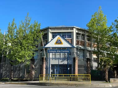 Alumnos involucrados en lanzamiento de gas pimienta en colegio curicano fueron expulsados