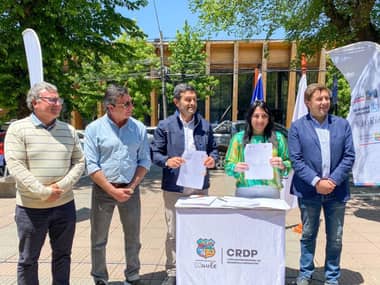 Firman convenio para fomentar producción en Constitución