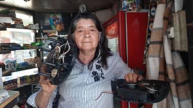 En menos de seis meses: por cuarta vez roban kiosco de diarios en el centro de Curicó