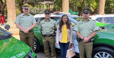 Dos vehículos policiales fueron entregados a la comuna de Hualañé