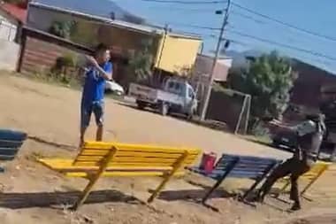 Sobreseen a carabinero que disparó a sujeto que lo atacaba con bloque de cemento
