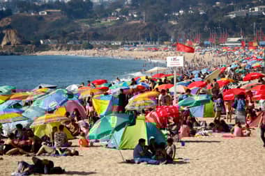 Detienen a sujeto tras ser sorprendido abusando a tres menores de edad en una playa