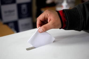 Senado aprobó la restitución del voto obligatorio