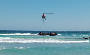 Encuentran cuerpo de padre de familia arrastrada por el mar en Pingueral