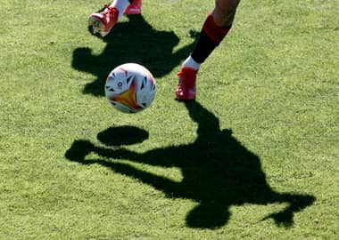 Hombre murió mientras jugaba partido de fútbol en Sarmiento