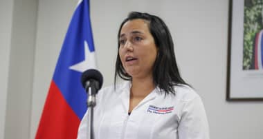 Exfuncionaria municipal de Talca acusa a directora de Salud de pedir aportes de campaña a cambio de horas extras