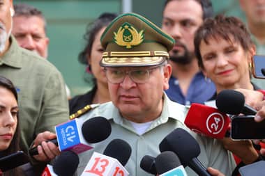 General Yáñez lamenta asesinato de carabinera y asegura que se siente "absolutamente respaldado" por el Gobierno