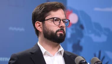 Pulso Ciudadano: Aprobación de Boric vuelve a caer y casi la mitad asegura que delincuencia es el principal problema de Chile