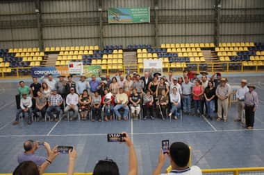128 agricultores y apicultores de Rauco recibieron el bono FOA
