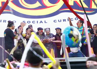 Niños y adultos disfrutaron con "Circuri" y "Cantando Aprendo a Hablar" en la tarde familiar de la Vendimia 2023