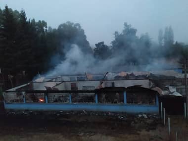 Terrorismo en La Araucanía: Sujetos quemaron una escuela, una iglesia y cinco maquinarias