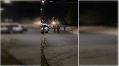 Hombre desnudo y agresivo causa preocupación en Curicó