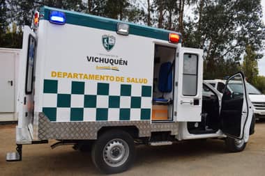Nueva ambulancia llegó a Cesfam de Vichuquén