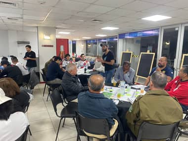 Exitosa jornada de “Diálogos Futboleros” en el Estadio la Granja de Curicó