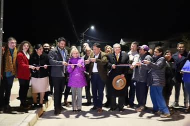 Inauguran nuevas veredas en sector céntrico de Licantén