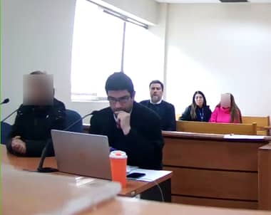 Tribunal de Curicó dejó en prisión preventiva a mujer de 68 años que atacó a su ex pareja con un machete