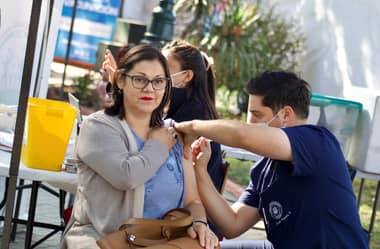 Salud Municipal de Curicó realizará vacunación contra la influenza y el Covid-19 este sábado