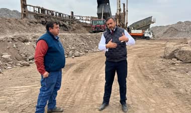 Diputado Francisco Pulgar denuncia extracción ilegal de áridos en el río Teno