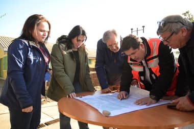 Gobernadora Regional evaluó emergencia en Linares tras temporal e inundaciones
