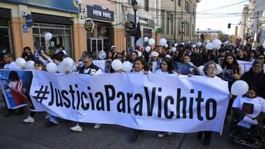 "Justicia Para Vichito": Masiva marcha por asesinato de adolescente en Talca