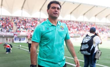 Juan José Ribera será el nuevo técnico de Curicó Unido