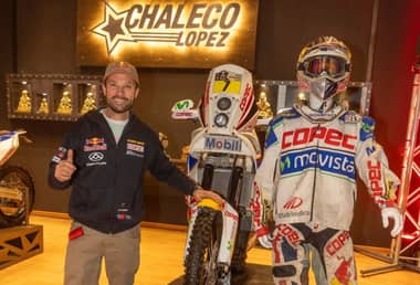 Chaleco López inauguró su museo en el Mall Sport
