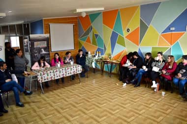 Gobernadora regional del Maule anuncia que pacientes de Constitución contarán con medicamentos en la comuna