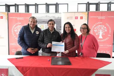 Artesanos y emprendedores de Romeral podrán postular a programa de fomento e innovación
