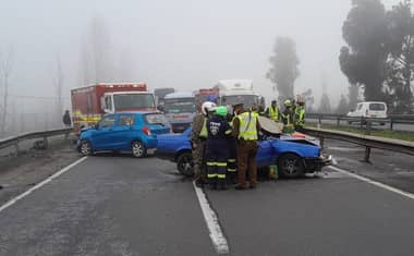 Accidente de tránsito cerca de Puente Teno deja una persona fallecida y tres lesionados leves