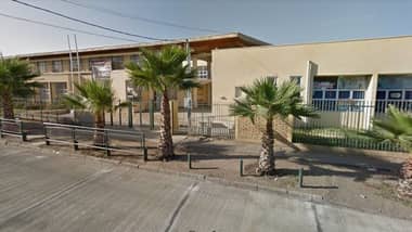 Nochero de colegio de Curicó fue golpeado por sujeto que intentó realizar un robo