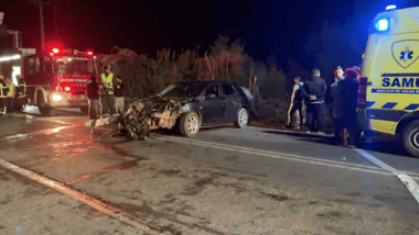 Menor de edad muere tras colisión entre moto y automóvil en Yerbas Buenas