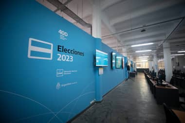 Elecciones en Argentina: una participación "normal" pese a fallas con el voto electrónico