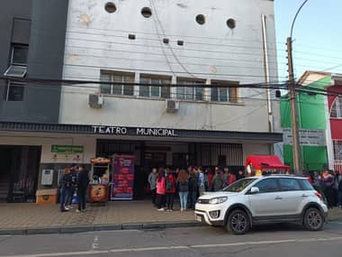 Concejo Municipal de Molina aprobó bautizar teatro comunal como “Arnaldo Canto Matus”