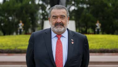 Andrónico Luksic da un paso al costado y renuncia a los directorios de sus empresas