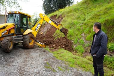 Municipio de Curicó realiza balance positivo de acciones ante riesgos por sistema frontal de agosto y destaca aplicación de ficha FIBE