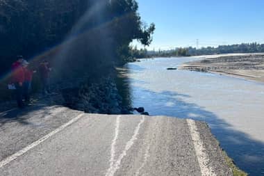 Alcaldesa de Molina acusa falta de ayuda para encausar canales y anuncia apoyo a agricultores que se manifiesten