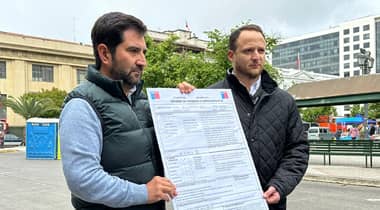 Diputado Guzmán y alcalde de Pelarco denuncian falta de ayuda del Gobierno ante Delegación Presidencial del Maule