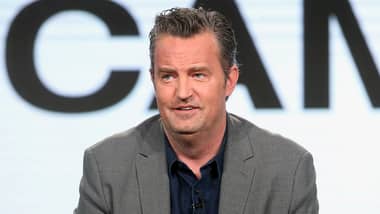 Encuentran muerto al actor Matthew Perry, conocido por su papel de Chandler Bing en "Friends"