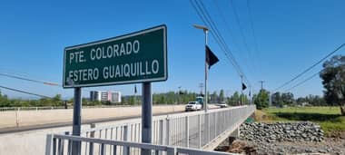 Vecinos de Parque Zapallar instalan banderas negras como señal de abandono tras inundaciones