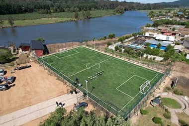 Municipio de Vichuquén inauguró nueva cancha de pasto sintético en Llico